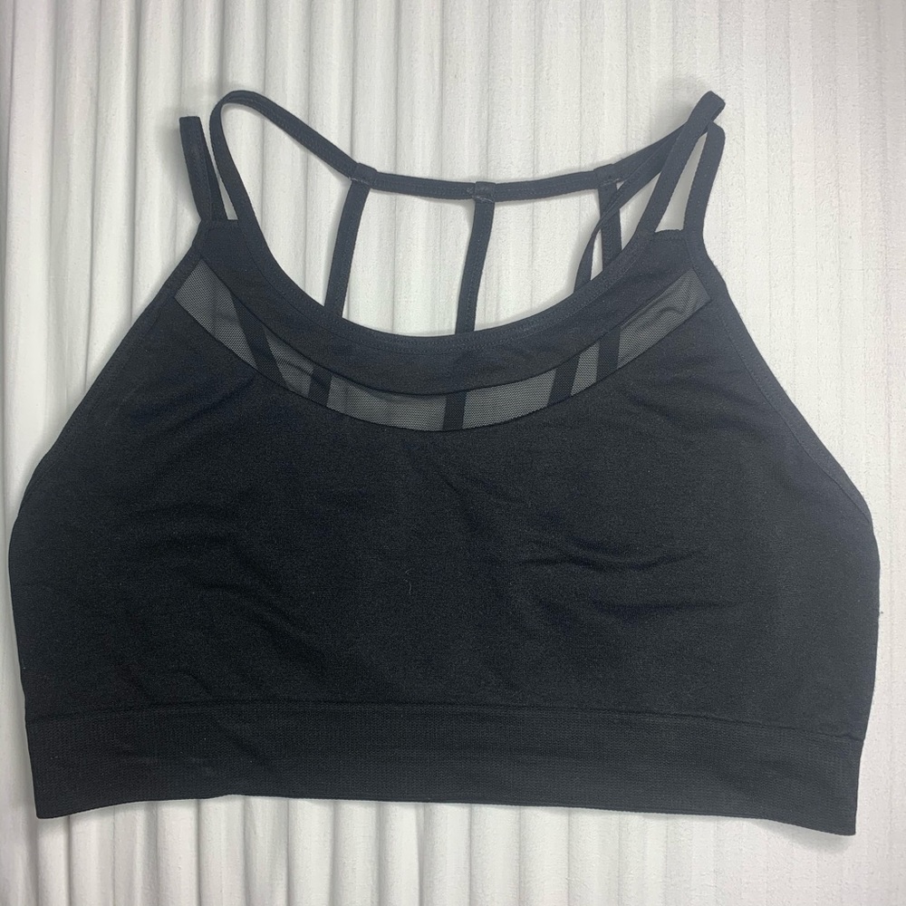 Pro-fit seamless sports bra